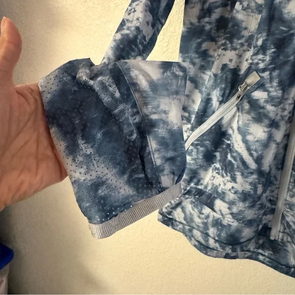 Lululemon Miss Misty Jacket Full Zip Winderbreaker Alberta Silver Fox Blue S - Picture 6 of 13